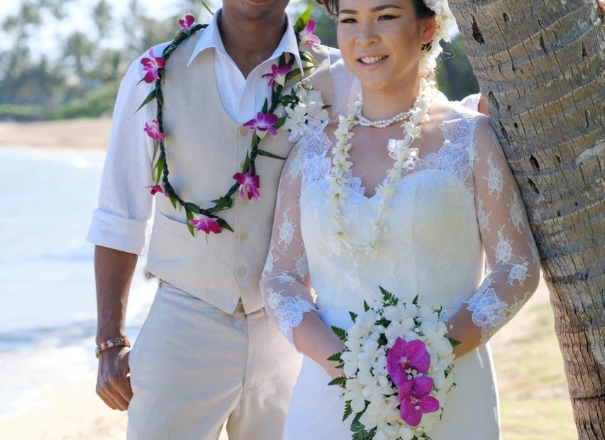 Beach Wedding Wear Hawaii - Islander Weddings, Hawaii